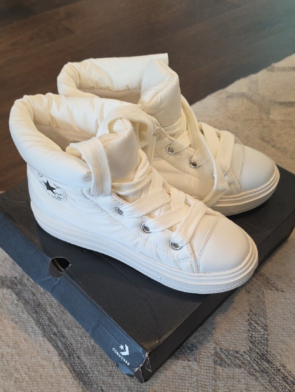 New In Box Converse Unisex Elements Boot Mid - Picture 2 of 5
